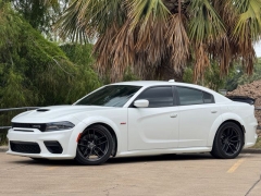 Used 2020  Dodge Charger 4d Sedan RWD Scat Pack Widebody at Drivenci Motors near Olmito&comma; TX
