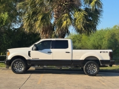 Used 2017  Ford Super Duty F-250 4WD Crew Cab Lariat at Drivenci Motors near Olmito, TX