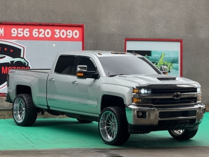 2018 Chevrolet Silverado 2500HD LTZ's photo