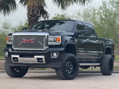 Used 2017 GMC Sierra 2500 4WD Crew Cab Denali at Drivenci Motors near Olmito, TX
