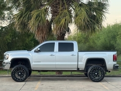 Used 2017  GMC Sierra 1500 4WD Crew Cab 143.5" SLT at Drivenci Motors near Olmito, TX