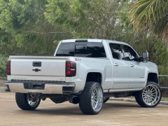 Used 2018  Chevrolet Silverado 2500HD 4WD Crew Cab 153&period;7" LTZ at Drivenci Motors near Olmito&comma; TX