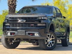 Used 2019 Chevrolet Silverado 1500 4WD Crew Cab 147" LT Trail Boss at Drivenci Motors near Olmito, TX