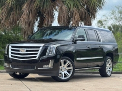 Used 2019  Cadillac Escalade ESV 4d SUV RWD Premium Luxury at Drivenci Motors near Olmito&comma; TX