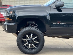Used 2018  Chevrolet Silverado 1500 4WD Crew Cab LT Z71 at Drivenci Motors near Olmito&comma; TX