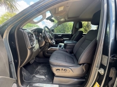 Used 2019 Chevrolet Silverado 1500 4WD Crew Cab 147" LT Trail Boss at Drivenci Motors near Olmito, TX