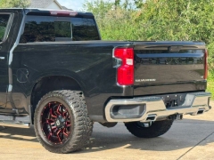 Used 2020  Chevrolet Silverado 1500 4WD Crew Cab LT at Drivenci Motors near Olmito&comma; TX