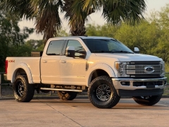 Used 2019 Ford Super Duty F-250 4WD Crew Cab Lariat at Drivenci Motors near Olmito, TX