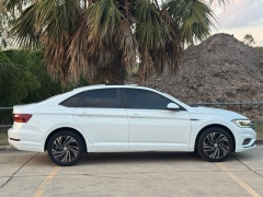 Used 2019  Volkswagen Jetta 4d Sedan 1&period;4T SEL Premium at Drivenci Motors near Olmito&comma; TX