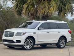 Used 2019  Lincoln Navigator 4d SUV 4WD Reserve at Drivenci Motors near Olmito&comma; TX