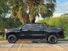 Used 2020  Chevrolet Silverado 1500 4WD Crew Cab LT Trail Boss at Drivenci Motors near Olmito, TX