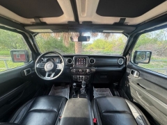 Used 2018  Jeep Wrangler Unlimited 4d SUV 4WD Sahara at Drivenci Motors near Olmito&comma; TX