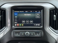 Used 2019  Chevrolet Silverado 1500 4WD Crew Cab Custom Trail Boss at Drivenci Motors near Olmito&comma; TX