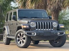 Used 2018  Jeep Wrangler Unlimited 4d SUV 4WD Sahara at Drivenci Motors near Olmito&comma; TX