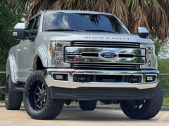 Used 2017  Ford Super Duty F-250 4WD Crew Cab Lariat at Drivenci Motors near Olmito&comma; TX