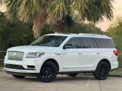 Used 2021  Lincoln Navigator Reserve 4x4 at Drivenci Motors near Olmito, TX
