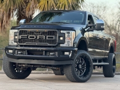 Used 2018  Ford Super Duty F-250 4WD Crew Cab Lariat at Drivenci Motors near Olmito&comma; TX