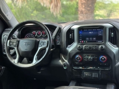 Used 2020  Chevrolet Silverado 1500 2WD Crew Cab RST at Drivenci Motors near Olmito&comma; TX