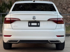 Used 2019  Volkswagen Jetta 4d Sedan 1&period;4T SEL Premium at Drivenci Motors near Olmito&comma; TX
