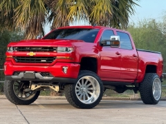 Used 2017  Chevrolet Silverado 1500 4WD Crew Cab LT Z71 at Drivenci Motors near Olmito&comma; TX