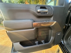 Used 2020  Chevrolet Silverado 1500 4WD Crew Cab LT Trail Boss at Drivenci Motors near Olmito, TX