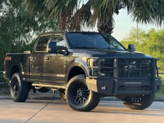 Used 2019 Ford Super Duty F-250 4WD Crew Cab Lariat at Drivenci Motors near Olmito, TX