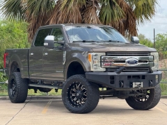 Used 2017  Ford Super Duty F-250 4WD Crew Cab Lariat at Drivenci Motors near Olmito&comma; TX
