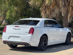 Used 2022  Chrysler 300 Touring RWD at Drivenci Motors near Olmito&comma; TX