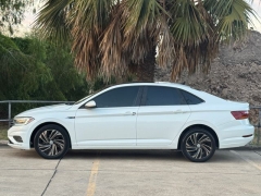 Used 2019  Volkswagen Jetta 4d Sedan 1&period;4T SEL Premium at Drivenci Motors near Olmito&comma; TX