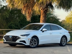 Used 2020  Hyundai Sonata 4d Sedan SEL at Drivenci Motors near Olmito, TX