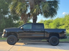 Used 2017 Chevrolet Silverado 1500 4WD Crew Cab LT Z71 at Drivenci Motors near Olmito, TX