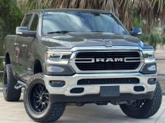 Used 2019  Ram 1500 4WD Crew Cab Big Horn&sol;Lone Star at Drivenci Motors near Olmito&comma; TX