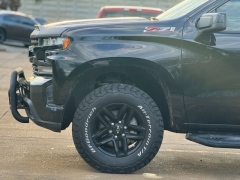 Used 2020  Chevrolet Silverado 1500 4WD Crew Cab LT Trail Boss at Drivenci Motors near Olmito, TX