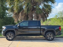 Used 2021  GMC Sierra 1500 4WD Crew Cab 147" AT4 at Drivenci Motors near Olmito&comma; TX
