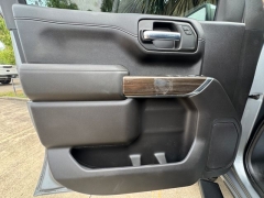 Used 2020  Chevrolet Silverado 1500 4WD Crew Cab 147" LT at Drivenci Motors near Olmito&comma; TX