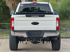 Used 2017 Ford Super Duty F-250 4WD Crew Cab Lariat at Drivenci Motors near Olmito, TX