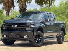 Used 2019 Chevrolet Silverado 1500 4WD Crew Cab 147" LT Trail Boss at Drivenci Motors near Olmito, TX