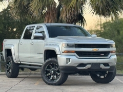 Used 2017  Chevrolet Silverado 1500 4WD Crew Cab LT at Drivenci Motors near Olmito, TX
