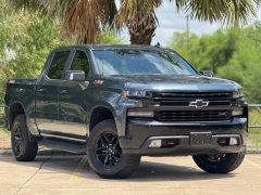 Used 2019 Chevrolet Silverado 1500 4WD Crew Cab 147" LT Trail Boss at Drivenci Motors near Olmito, TX