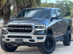 Used 2019  Ram 1500 4WD Crew Cab Big Horn&sol;Lone Star at Drivenci Motors near Olmito&comma; TX