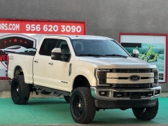 Used 2017 Ford Super Duty F-250 4WD Crew Cab Lariat at Drivenci Motors near Olmito, TX