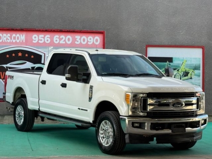 Used 2017 Ford Super Duty F-250 SRW 4WD Crew Cab Box at Drivenci Motors near Olmito, TX