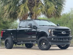 Used 2019  Ford Super Duty F-250 4WD Crew Cab Lariat at Drivenci Motors near Olmito, TX