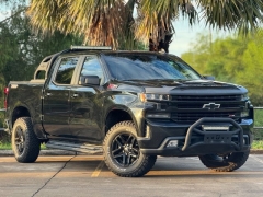 Used 2020  Chevrolet Silverado 1500 4WD Crew Cab LT Trail Boss at Drivenci Motors near Olmito, TX