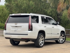 Used 2020 Cadillac Escalade 4d SUV 4WD Luxury at Drivenci Motors near Olmito, TX
