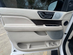 Used 2019  Lincoln Navigator 4d SUV 4WD Reserve at Drivenci Motors near Olmito&comma; TX