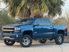 Used 2018  Chevrolet Silverado 1500 4WD Crew Cab LT Z71 at Drivenci Motors near Olmito&comma; TX