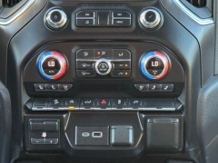 Used 2021  GMC Sierra 1500 4WD Crew Cab 147" AT4 at Drivenci Motors near Olmito&comma; TX