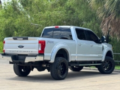 Used 2017  Ford Super Duty F-250 4WD Crew Cab Lariat at Drivenci Motors near Olmito&comma; TX
