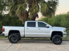 Used 2017  GMC Sierra 1500 4WD Crew Cab 143.5" SLT at Drivenci Motors near Olmito, TX